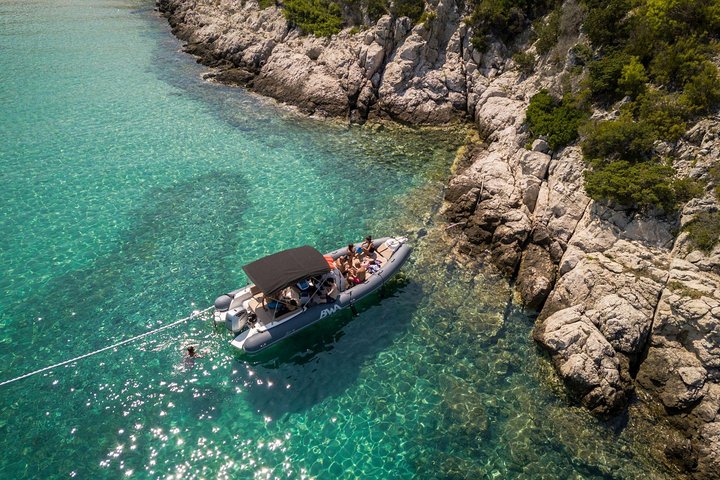 Tour privato in barca con esperto locale - Crea il tuo itinerario
