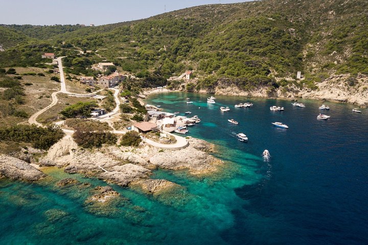 Tour privato in barca con esperto locale - Crea il tuo itinerario