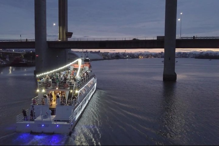 Segeln in Guaíba mit White Swan Boat - Porto Alegre