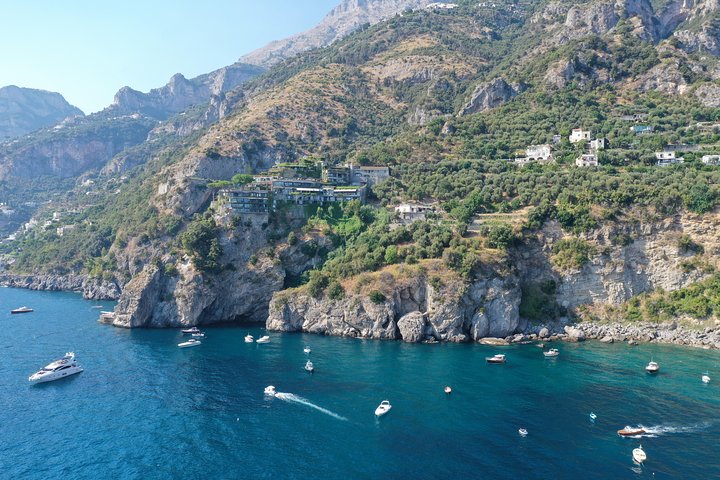 Excursion en bateau en petit groupe : Découvrez la côte amalfitaine au départ de Positano