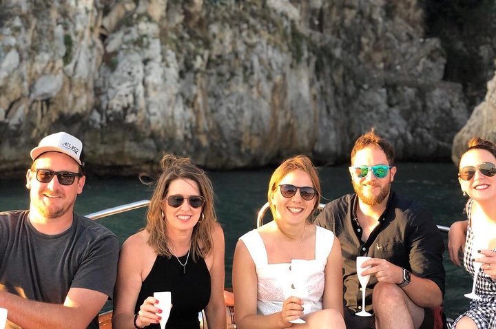Excursion en bateau en petit groupe : Découvrez la côte amalfitaine au départ de Positano