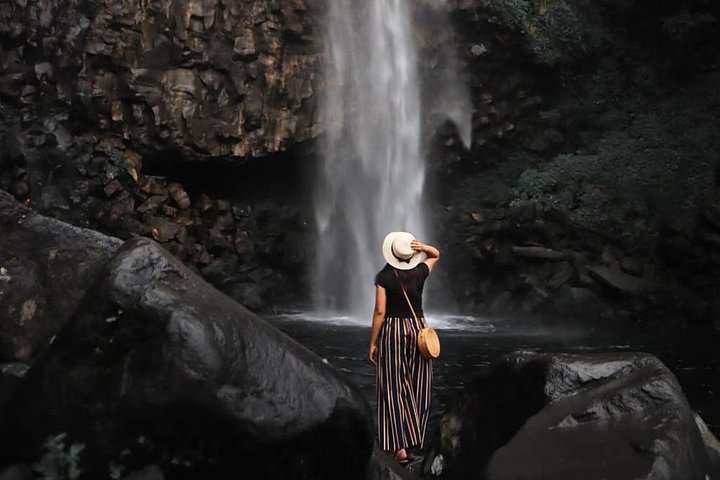 Visite privée de 3 jours à Padang: visite du centre culturel, du village et de la ville de Minangkabau