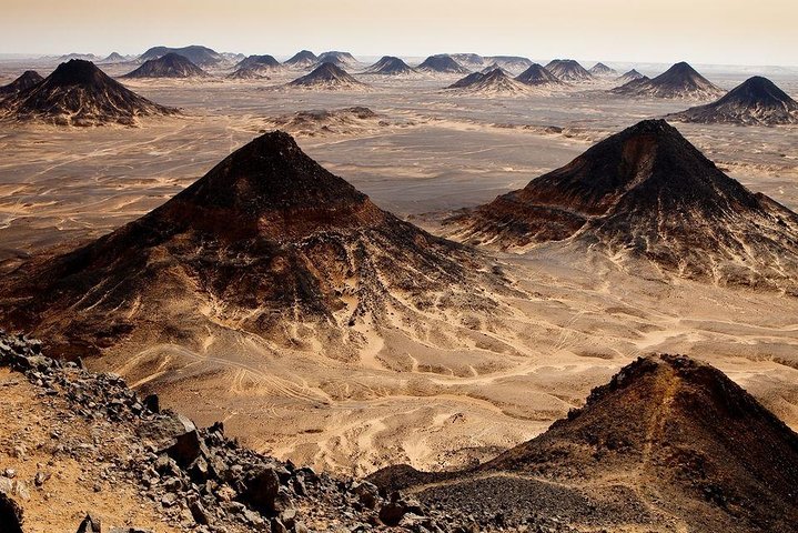 2 - Dag Bahariya Oasis Witte en Zwarte Overnachting Camping Jeep Tour