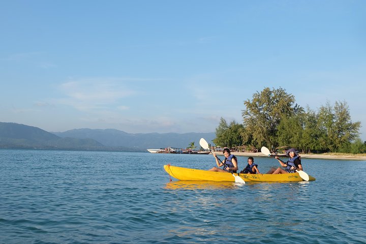 Pig Island & Koh Tan Tour per speedboot (snorkelen en kajakken)