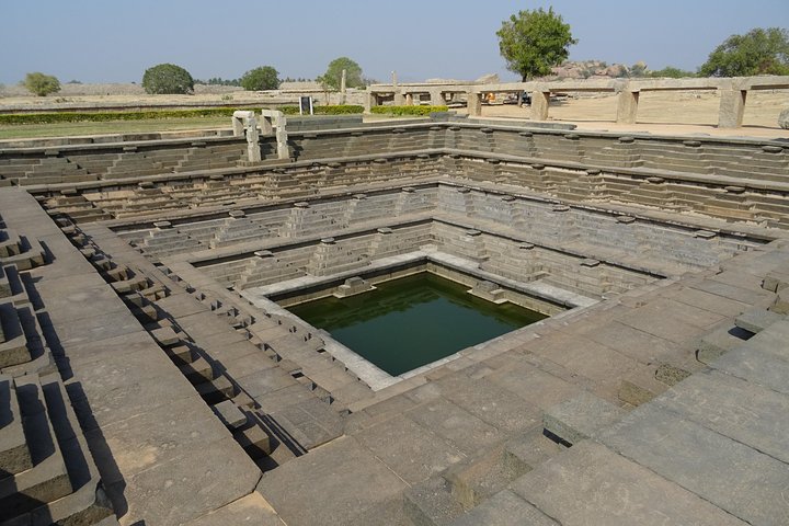 Hampi Heritage Hues: Upptäck Majesty of Vijayanagara Empire