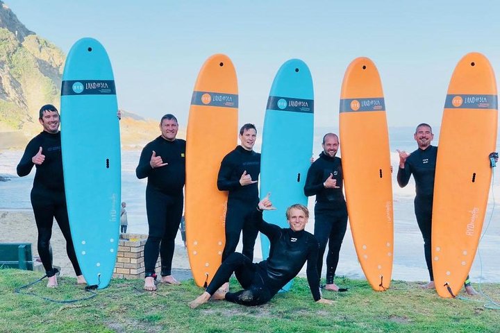 Clases de surf de 1 hora y 15 minutos en Victoria Bay y Wilderness