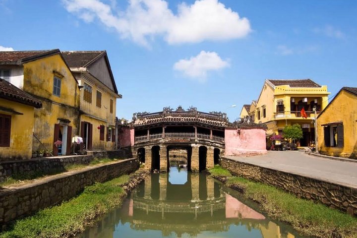 Basket Boat Tour, Hoi An-stad, boottocht en lantaarnuitgave