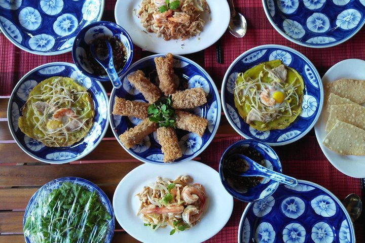Basket Boat Tour, Hoi An-stad, boottocht en lantaarnuitgave