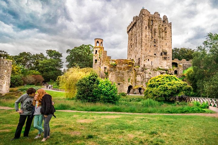 Dublin till Rock of Cashel Cork City och Blarney Castle