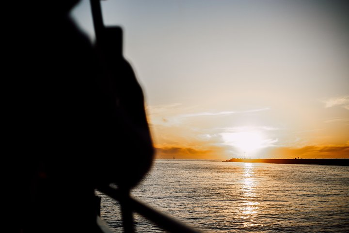 Cruzeiro ao pôr do sol em San Diego de Mission Bay