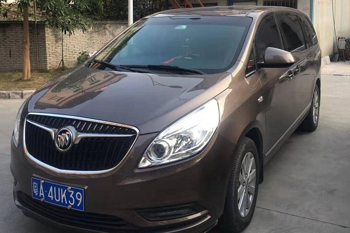 Longsheng (Longji) hotel naar Zhangjiajie hotel en stopt bij de oude binnenstad van Fenghuang