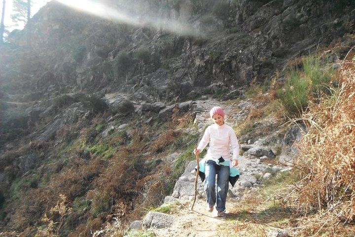 Gerês Natura, cascate, pranzo gustoso!Piccolo gruppo, offerta Bottiglia di vino