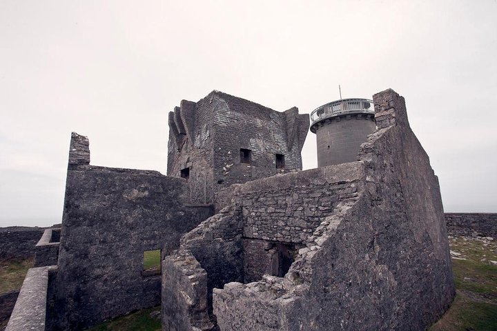 Sykle Inishmore Island. Aranøyene. Selvstyrt. Full dag.