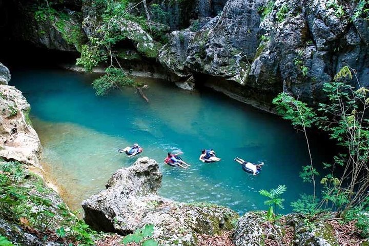 Tuyauterie de grotte privée et Xunantunich (ruines mayas) De Placencia