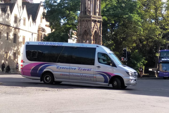 Llegada en minibús privado: Stansted al centro de Londres