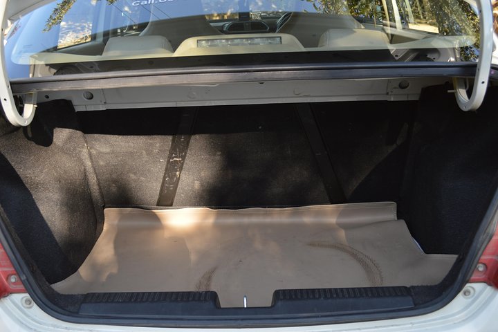Private A / C Mount Abu Ganztägige lokale Besichtigung (4-Sitzer A / C-Limousine)