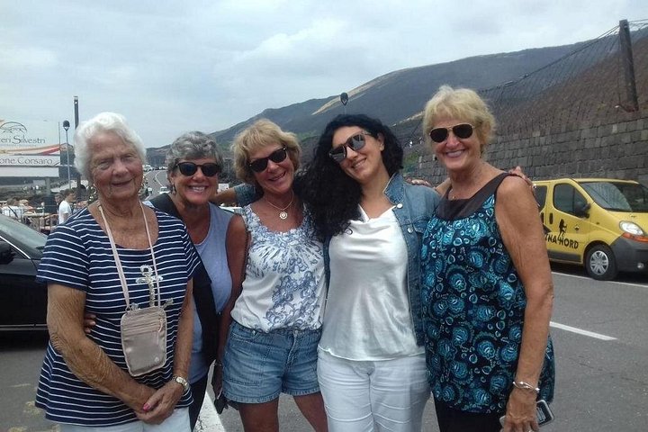Privat omvisning i Etna og vingårdsbesøk med mat- og vinsmaking fra Taormina