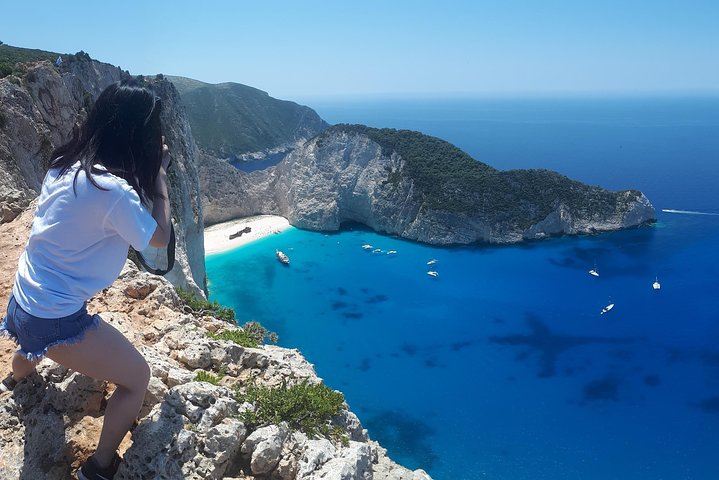 Zakynthos : Eintägige Kleingruppentour zum Navagio Strand Blaue Höhlen & Draufsicht