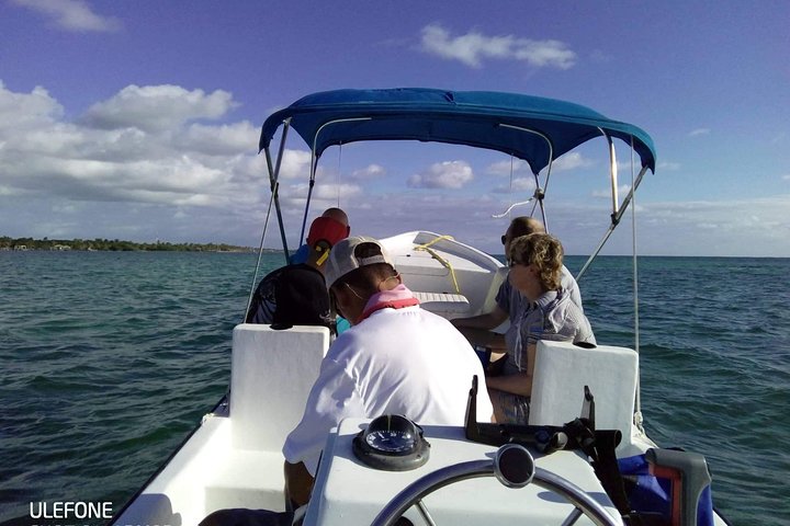 Premium privato di pesca, snorkeling e Beach cookout tour a San Pedro, Belize