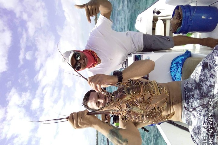 Premium privato di pesca, snorkeling e Beach cookout tour a San Pedro, Belize