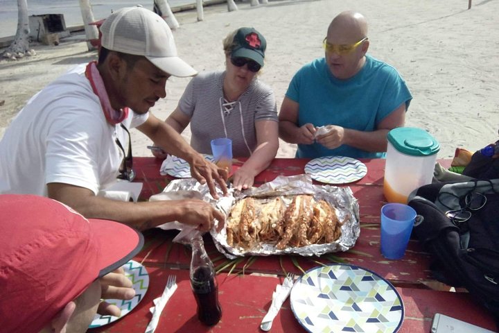 Premium privato di pesca, snorkeling e Beach cookout tour a San Pedro, Belize