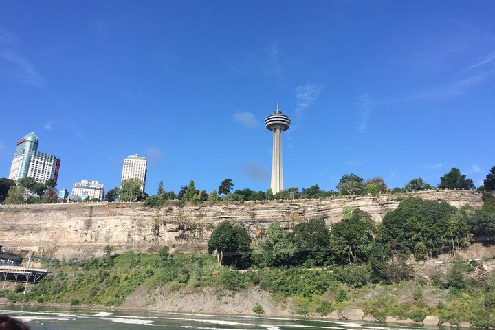 2 - Tour giornaliero delle Cascate del Niagara da D.C. w / Pernottamento nella zona delle cascate
