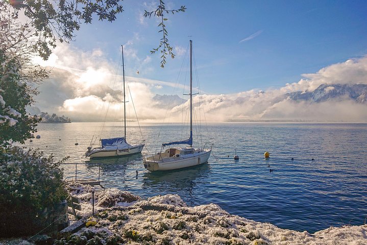 Utforska de instavärdiga platserna i Montreux med en lokal