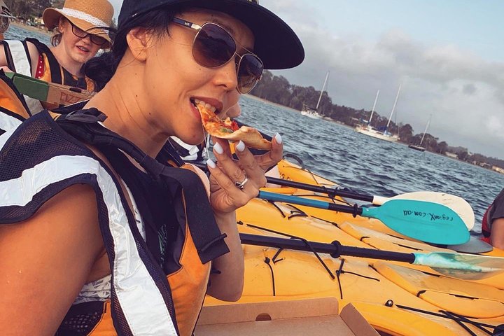 Batemans Bay Sunset Pizza Kajak Tour - Float und Fest