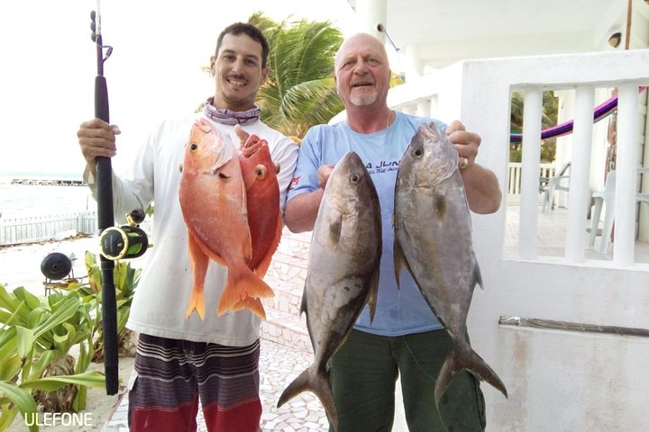 Premium privato di pesca, snorkeling e Beach cookout tour a San Pedro, Belize