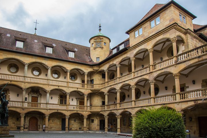 Utforska Stuttgarts konst och kultur med en lokal