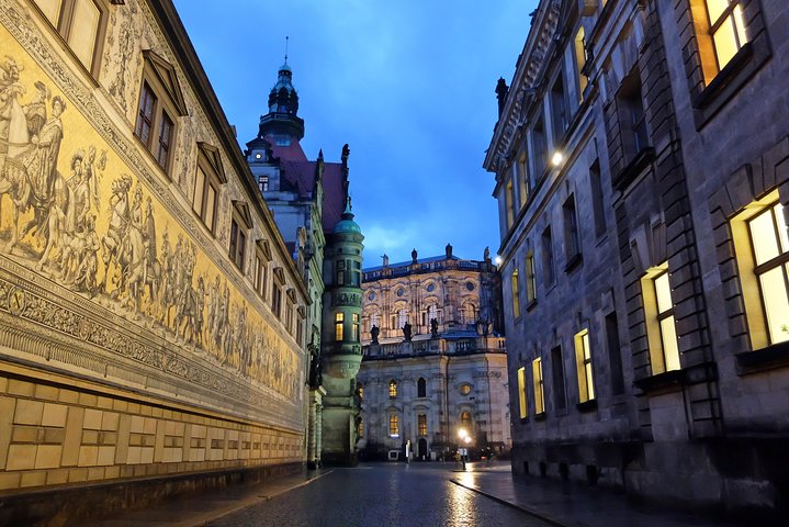Fashioned For A King: Omvisning i Dresdens kongelige palass og det historiske sentrum.