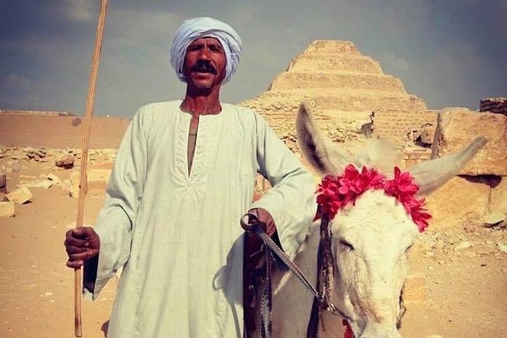 Tour privado de día completo Pirámides de Giza Sakkara Memphis Dahshur