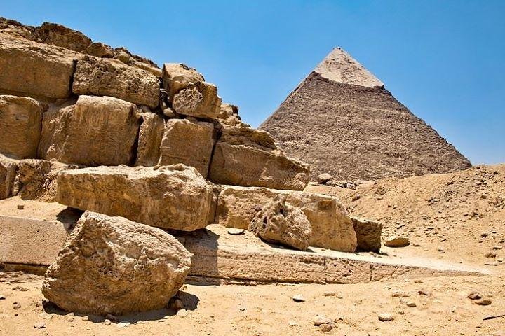 Tour privado de día completo Pirámides de Giza Sakkara Memphis Dahshur