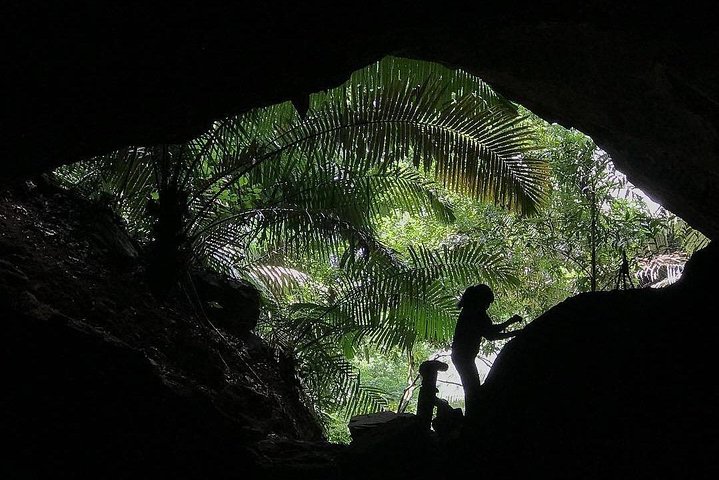 Tour privato: Trekking nella foresta di Kanchanaburi a Tham Than Lod