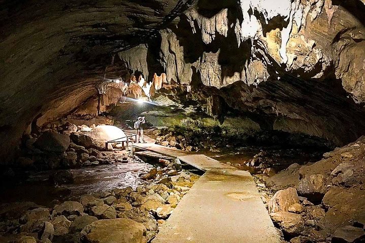 Tour privato: Trekking nella foresta di Kanchanaburi a Tham Than Lod