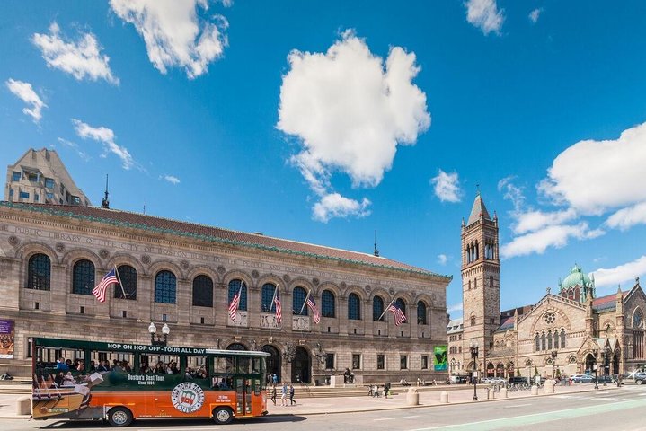 Boston Hop-On Hop-Off Trolley Tour met 13 haltes