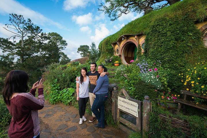 Visite de Hobbiton et des Grottes à Lucioles de Waitomo avec déjeuner depuis Auckland