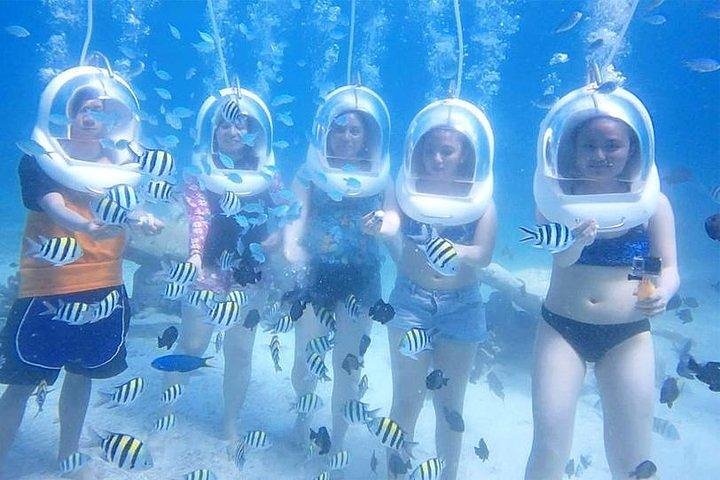 Boracay Island Hopping + Hot Kawa + Parasailing + Hjälmdykning