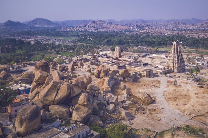 Hampi Heritage Hues: Upptäck Majesty of Vijayanagara Empire