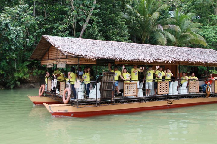 Tour de las colinas de chocolate con almuerzo buffet en el río Tarsier y Loboc (tour de medio día)