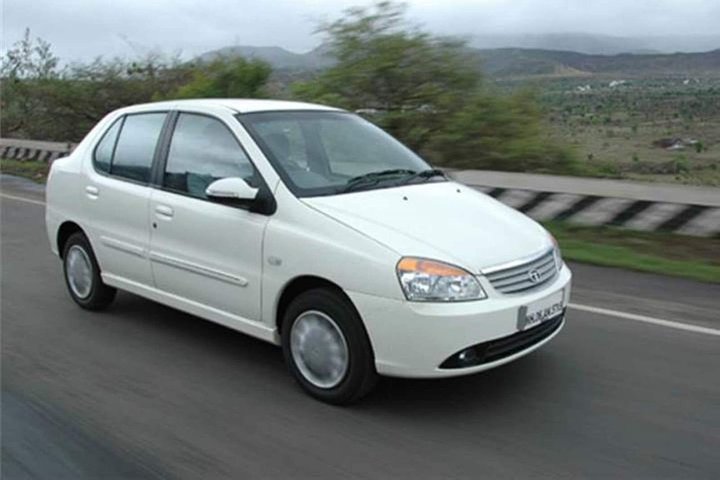 One Way Kumbhalgarh Fort und Jain Temple Tour von Udaipur nach Jodhpur