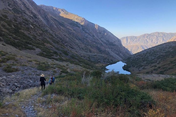 Trekking no parque nacional Sayram-Ugam e no desfiladeiro de Aksu (2 dias)
