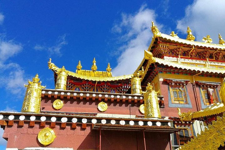 Excursão Shangri-La de 1 dia com o Mosteiro de Ganden, o lago Napahai e a cidade tibetana