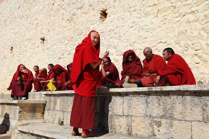 Excursão Shangri-La de 1 dia com o Mosteiro de Ganden, o lago Napahai e a cidade tibetana