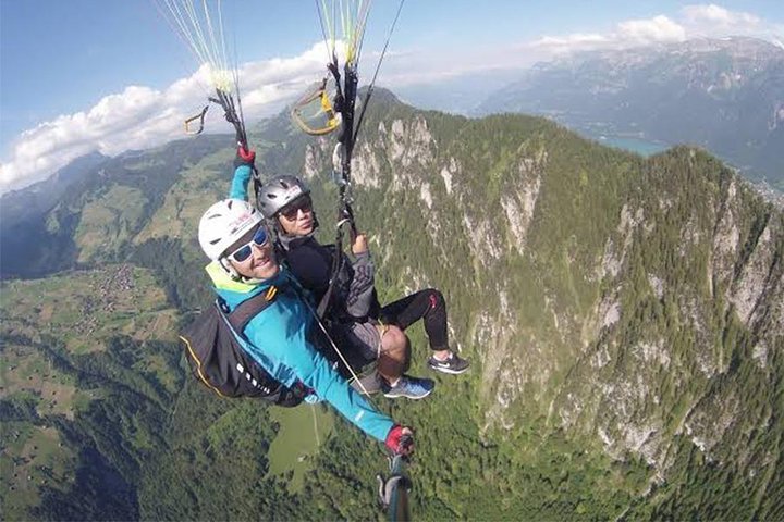 Parapente y parque natural de Tangkoko, incluido almuerzo