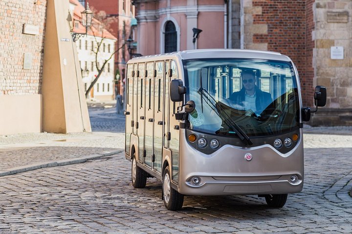 Breslavia, 1 - ora o 2 - ore Tour di gruppo in auto elettrica