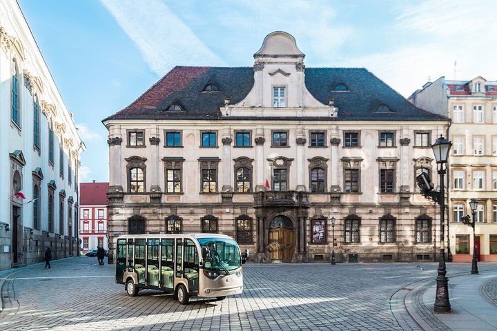 Breslavia, 1 - ora o 2 - ore Tour di gruppo in auto elettrica
