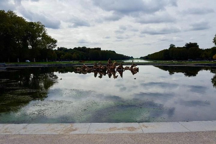 Private Tour durch den Königspalast und die Gärten von Versailles mit dem Golfwagen