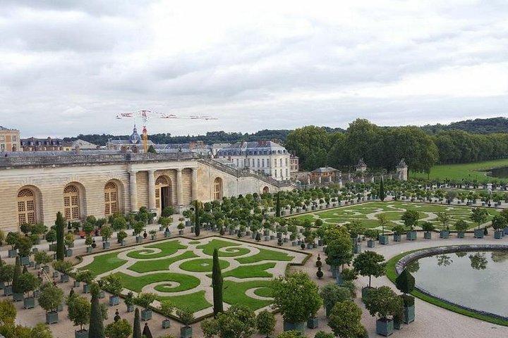 Private Tour durch den Königspalast und die Gärten von Versailles mit dem Golfwagen