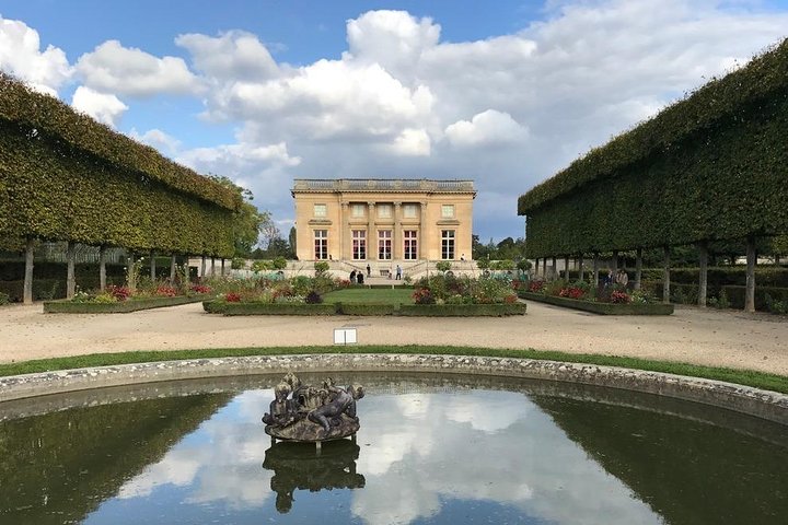 Private Tour durch den Königspalast und die Gärten von Versailles mit dem Golfwagen